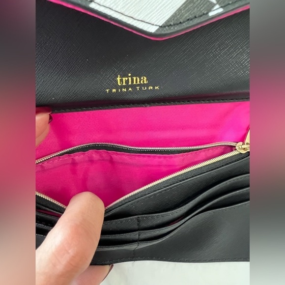 Trina Turk | Cell Phone Crossbody Chain Bag Clutch | Black White - Picture 8 of 10